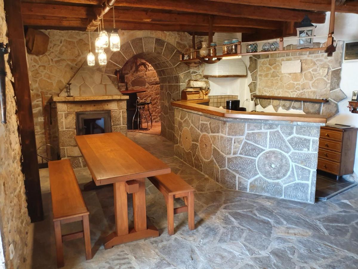 Villa Diny With Pool Pinezići Dış mekan fotoğraf
